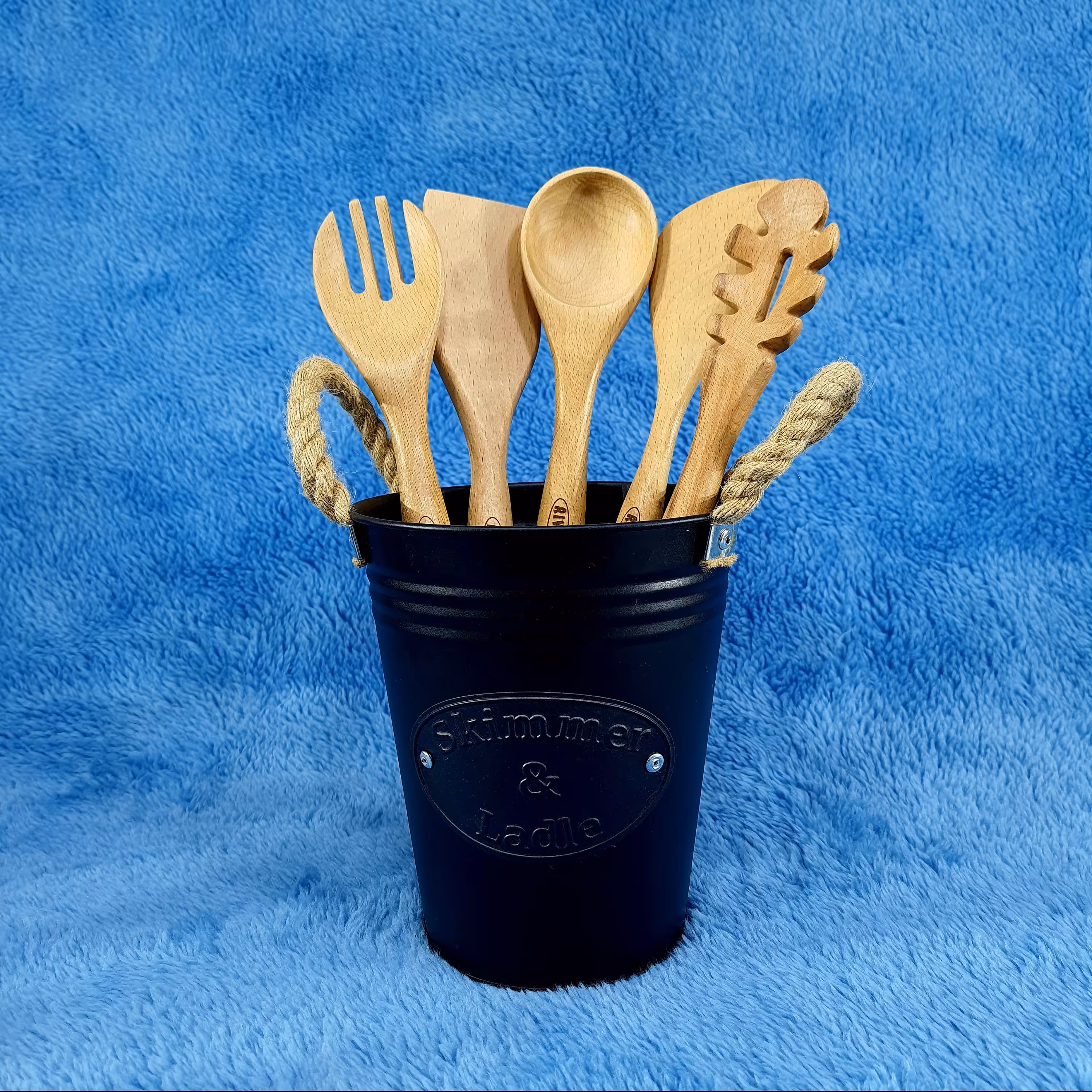 ست کفگیر ملاقه سیلیکونی سطلی مشکی کد 8509