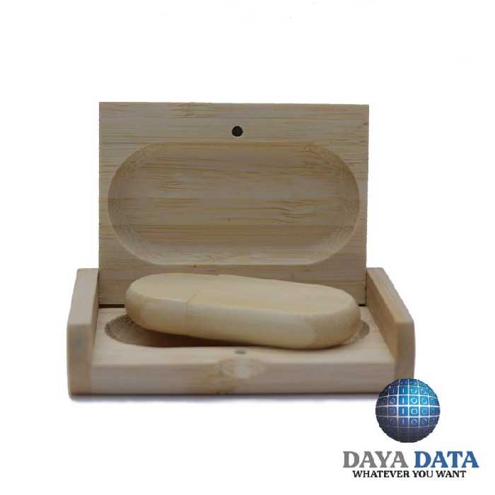 فلش مموری  دایا دیتا  ست لوکس  چوبی مدل WO1000-41  ظرفیت128GB -USB3 رنگ کرم تیره