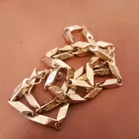 زنجیر کبریتی ورساچ