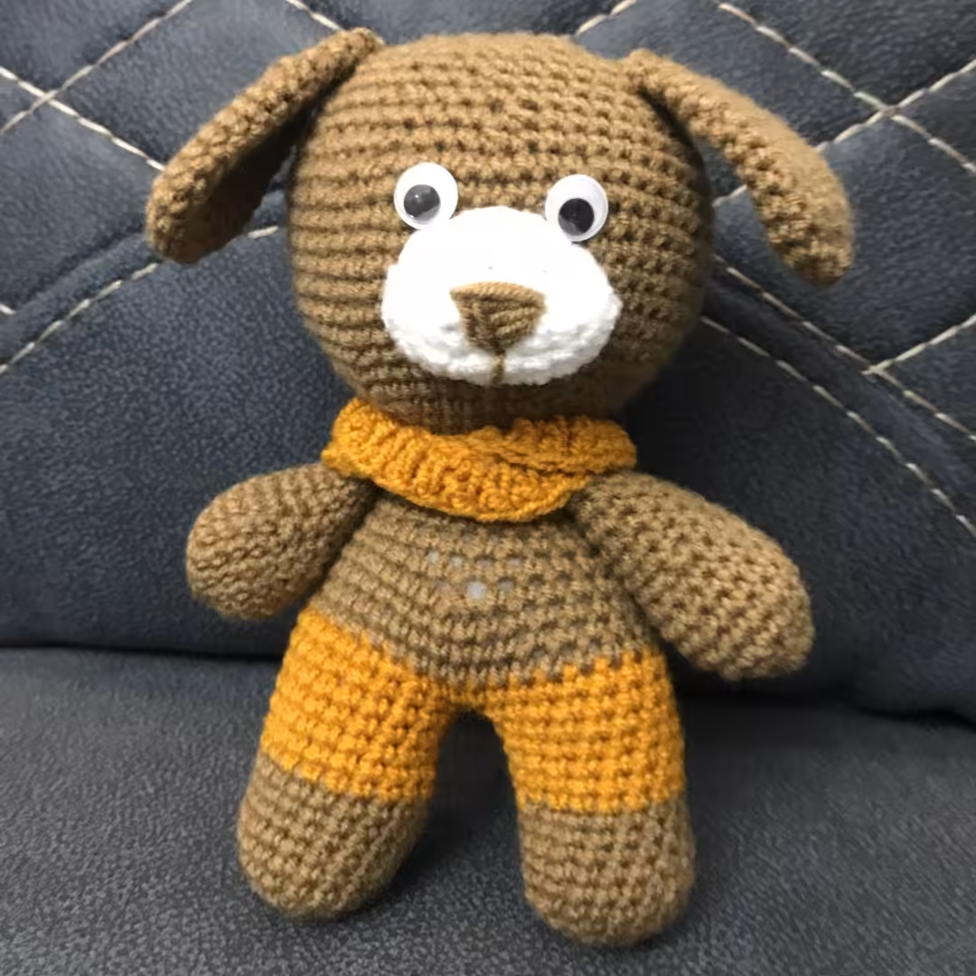 عروسک قلاب بافی سگ نگهبان