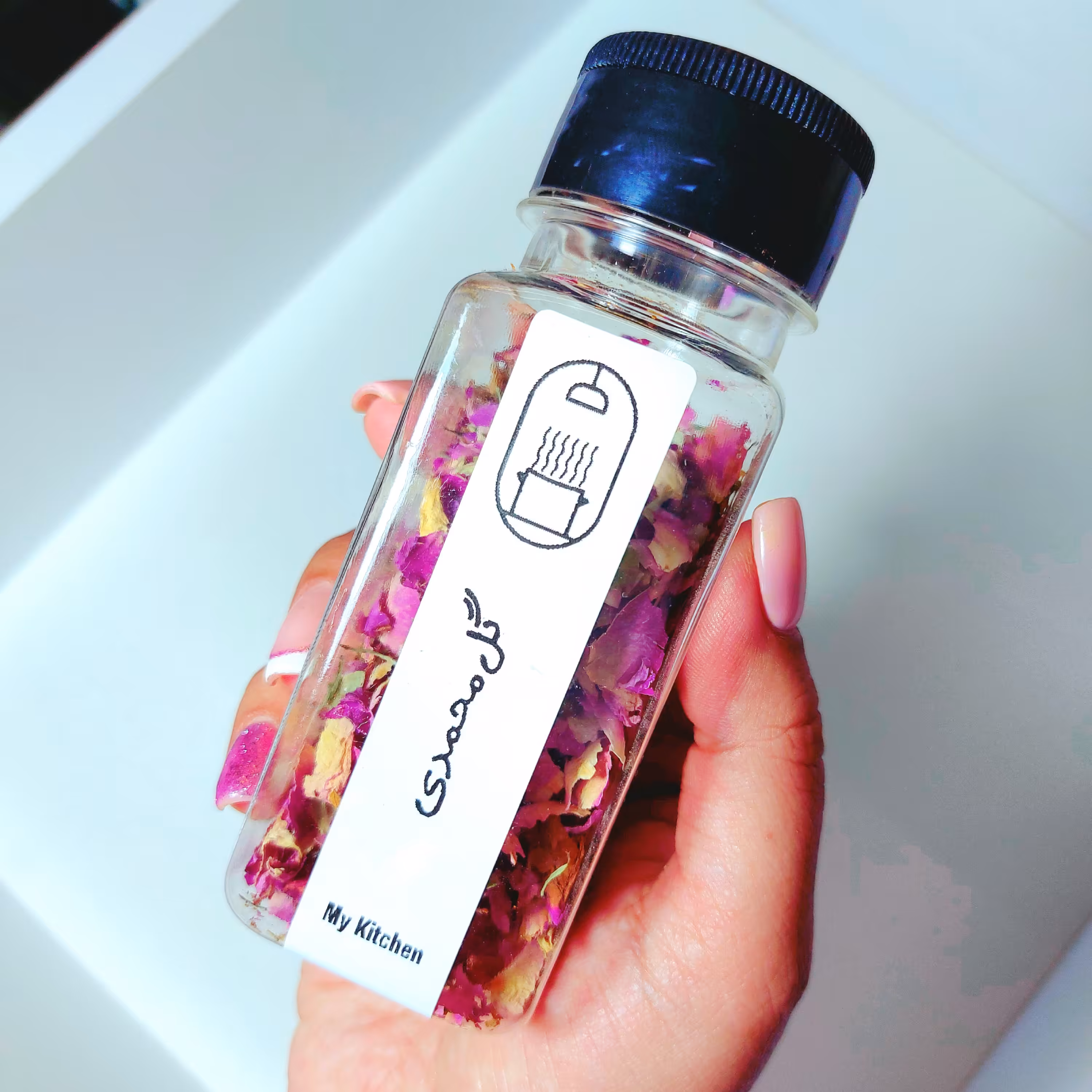 قوطی نمکپاشی ادویه (درب پیچی سه حالته)(حجم 100 گرمی) به همراه برچسب نظم دهنده ضدآب هدیه