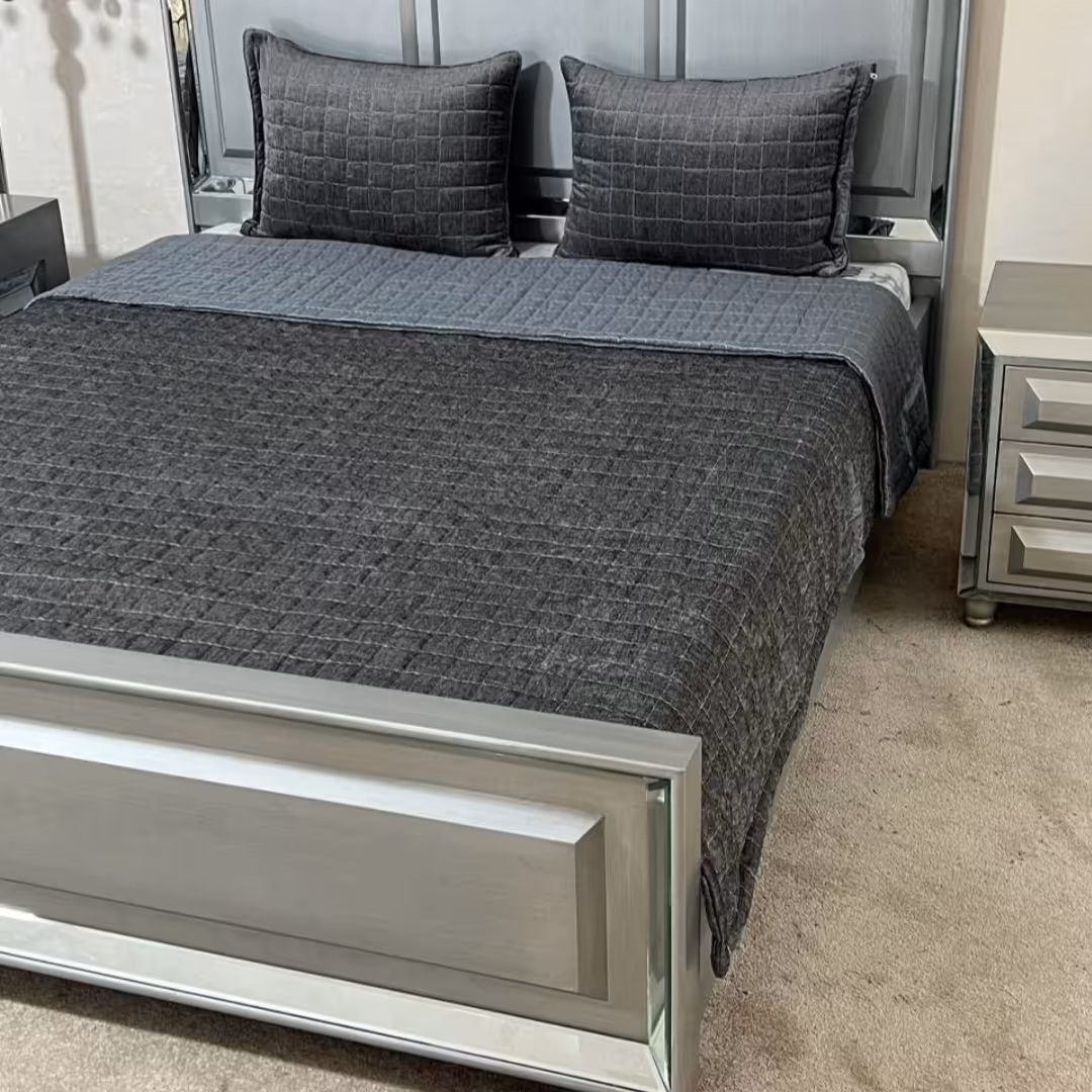 روتختی مخمل 4 تکه طرحدار گلدوزی دورو دودی(ضمانت پرز و رنگ )