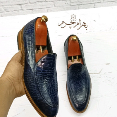 کفش مردانه کالج چرم طبیعی دست دوز مدل کاپری کروکودیلی سرمهای