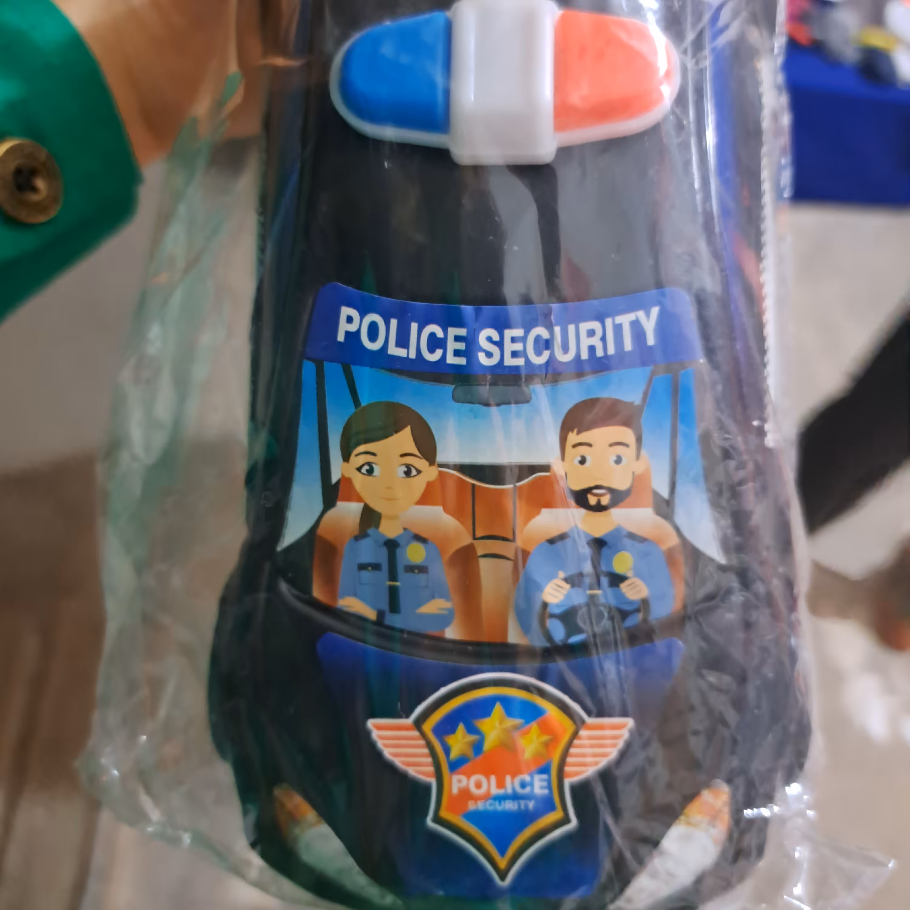 ماشین پلیس پسرانه