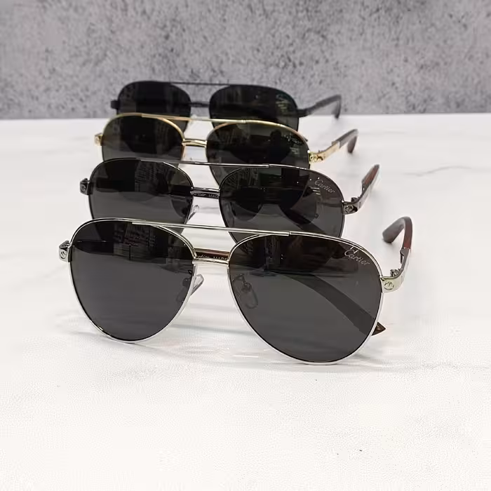 عینک آفتابی خلبانی مردانه کارتیر دسته چوب