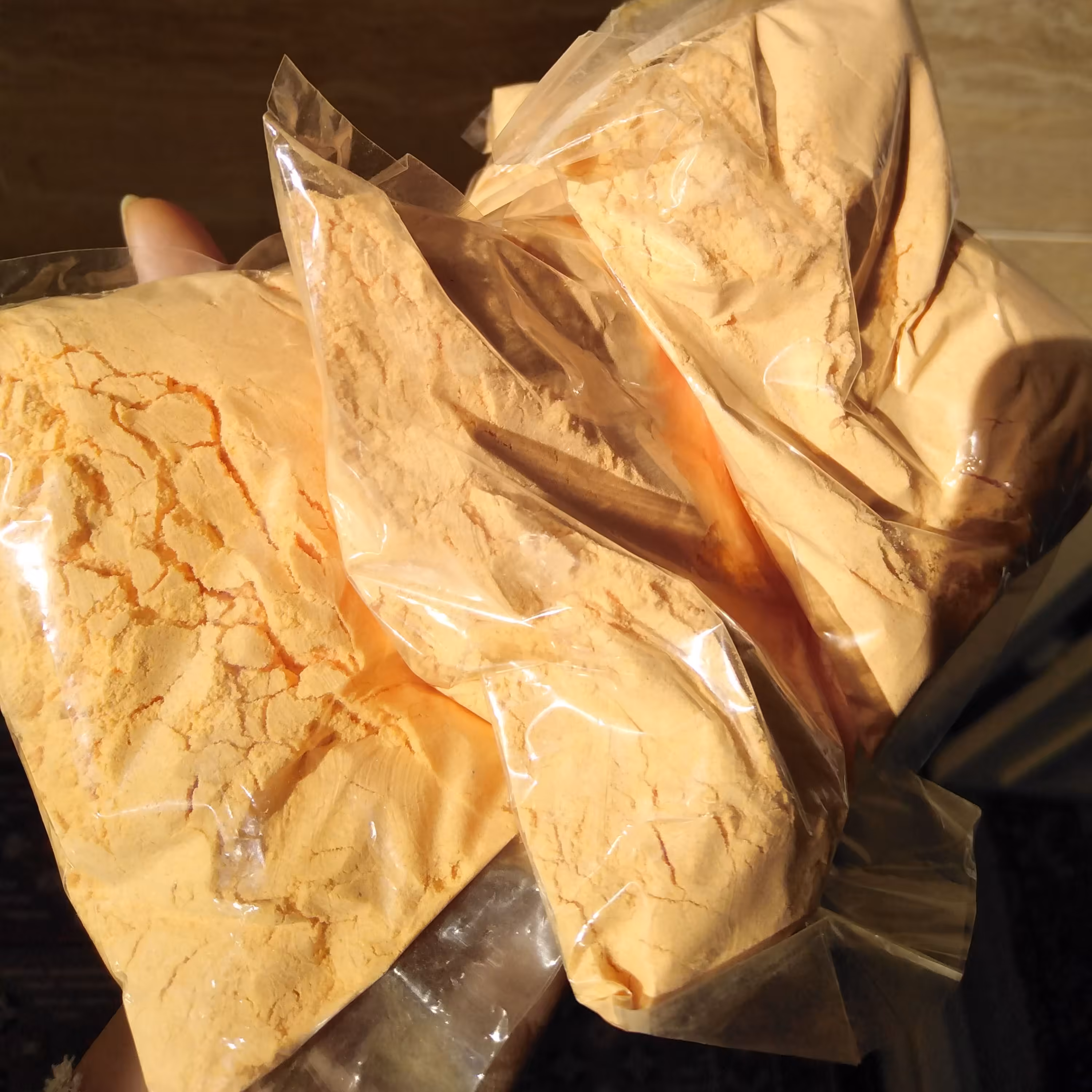 پودر زعفران خوشرنگ و عالی