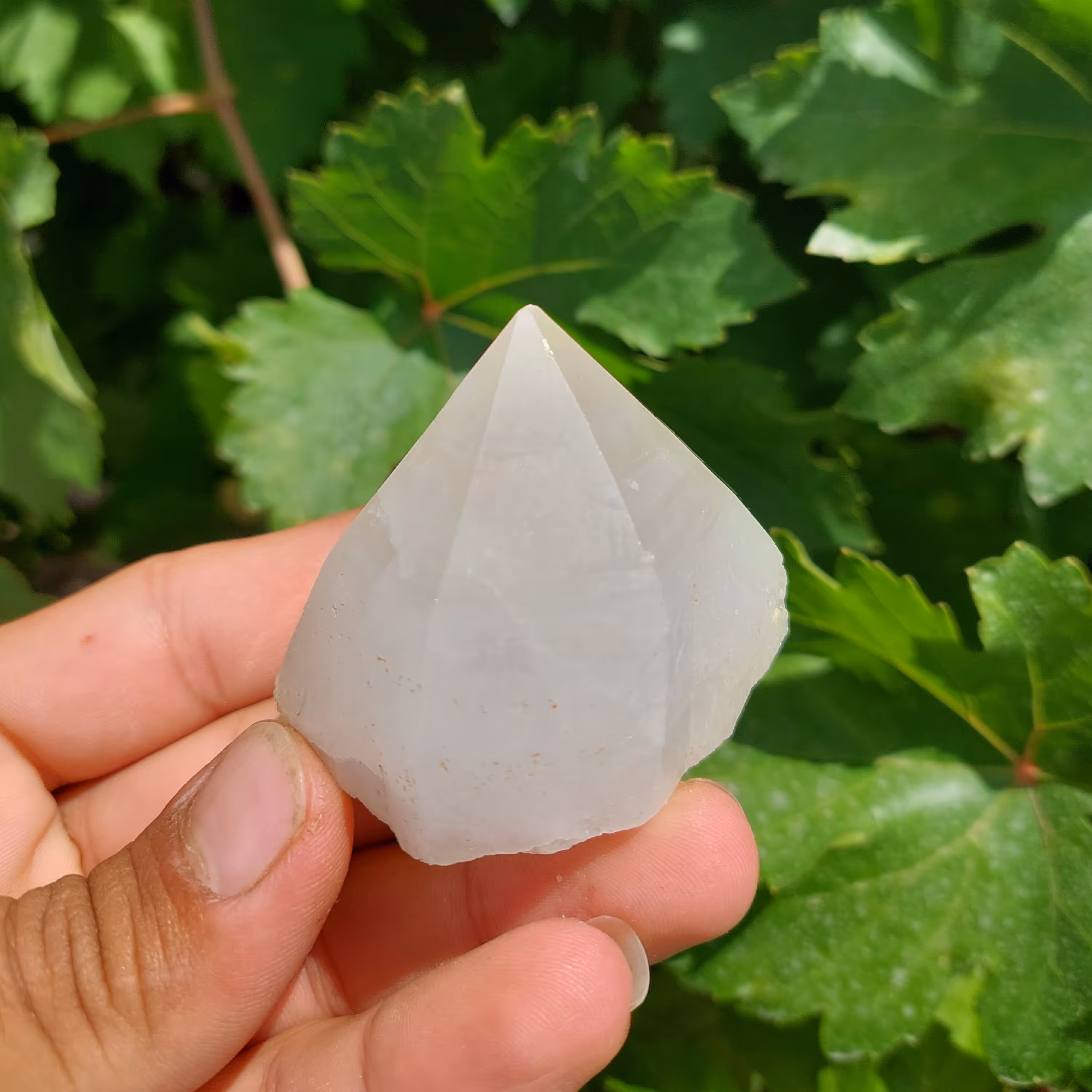 تک بلور کواتز شیری