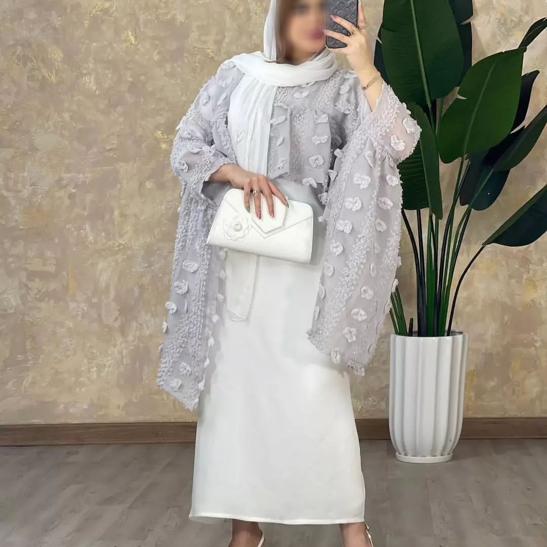 ست گل پنبه با ساحلی بلند