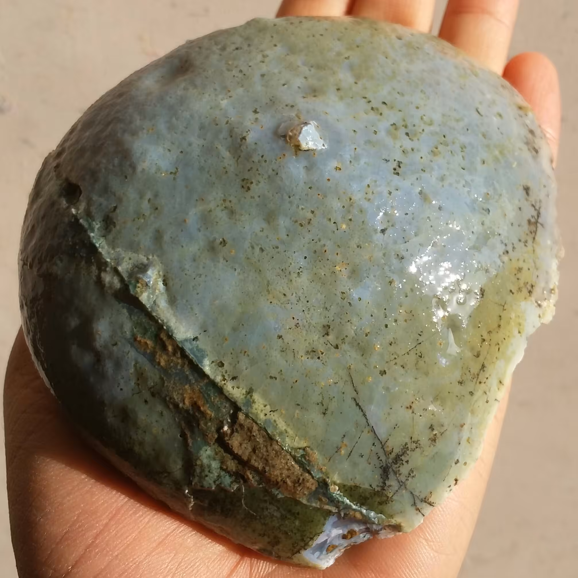 سنگ راف خام غوولپیکر  عقیق  برش نخورده 100 در 100 طبیعی سرشار از خواص با قابلیت ساخت چندین نگین محشششر کد 6728