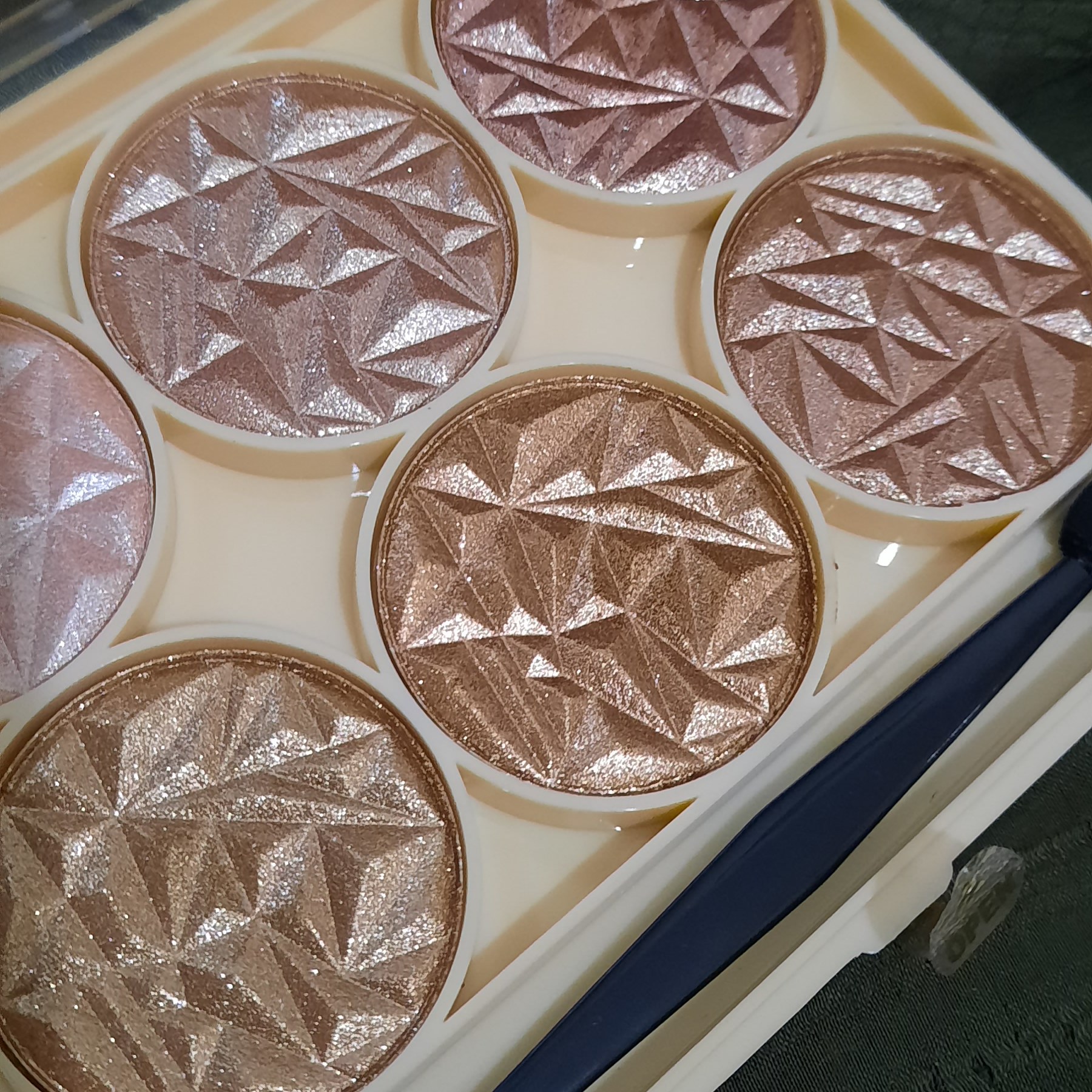 هایلایتر و رژگونه