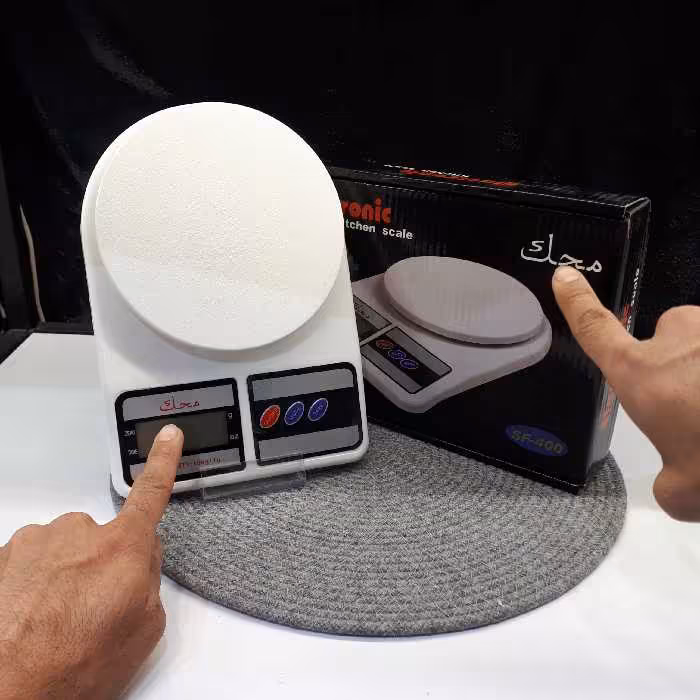 ترازو  10 کیلویی دیجیتال محک گرفتن پاسنگ و گرفتن گرم،  دارای 2 عدد باطری ، در لوازم خانگی کاج 