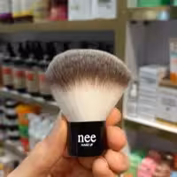 براش پرتراکم رژگونه برند neeقابل شستشو