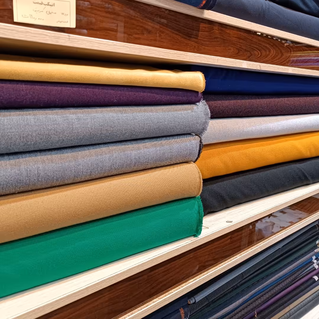 پارچه کشمیر  تک رنگ سپاهان با ضخامت عالی 