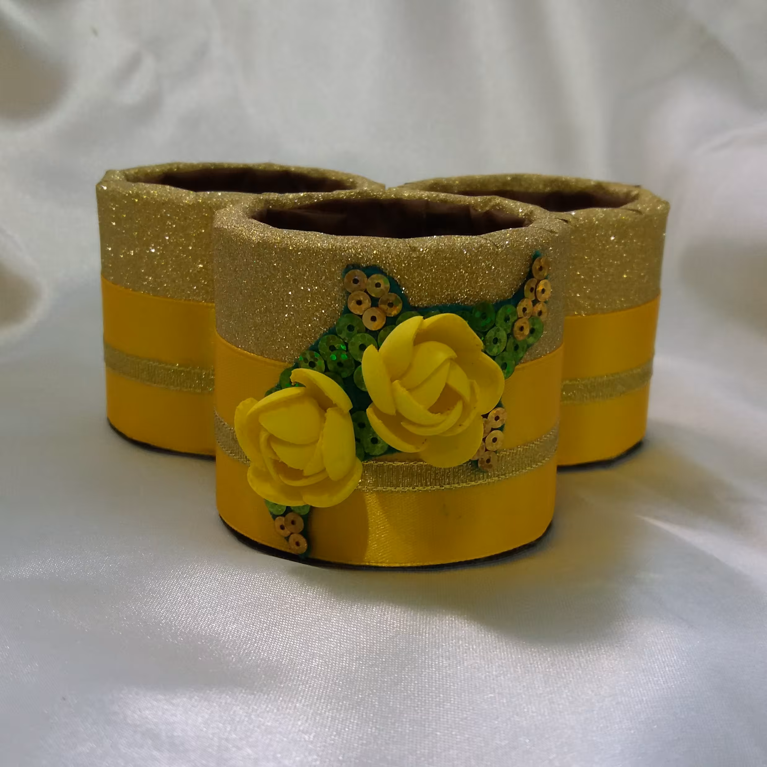 جامدادی رومیزی طلایی