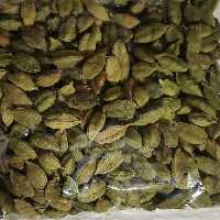 هل اکبر بنفش اصل (مروارید)    محصول 2023 بسیار معطر وخوش طعم 100گرمی