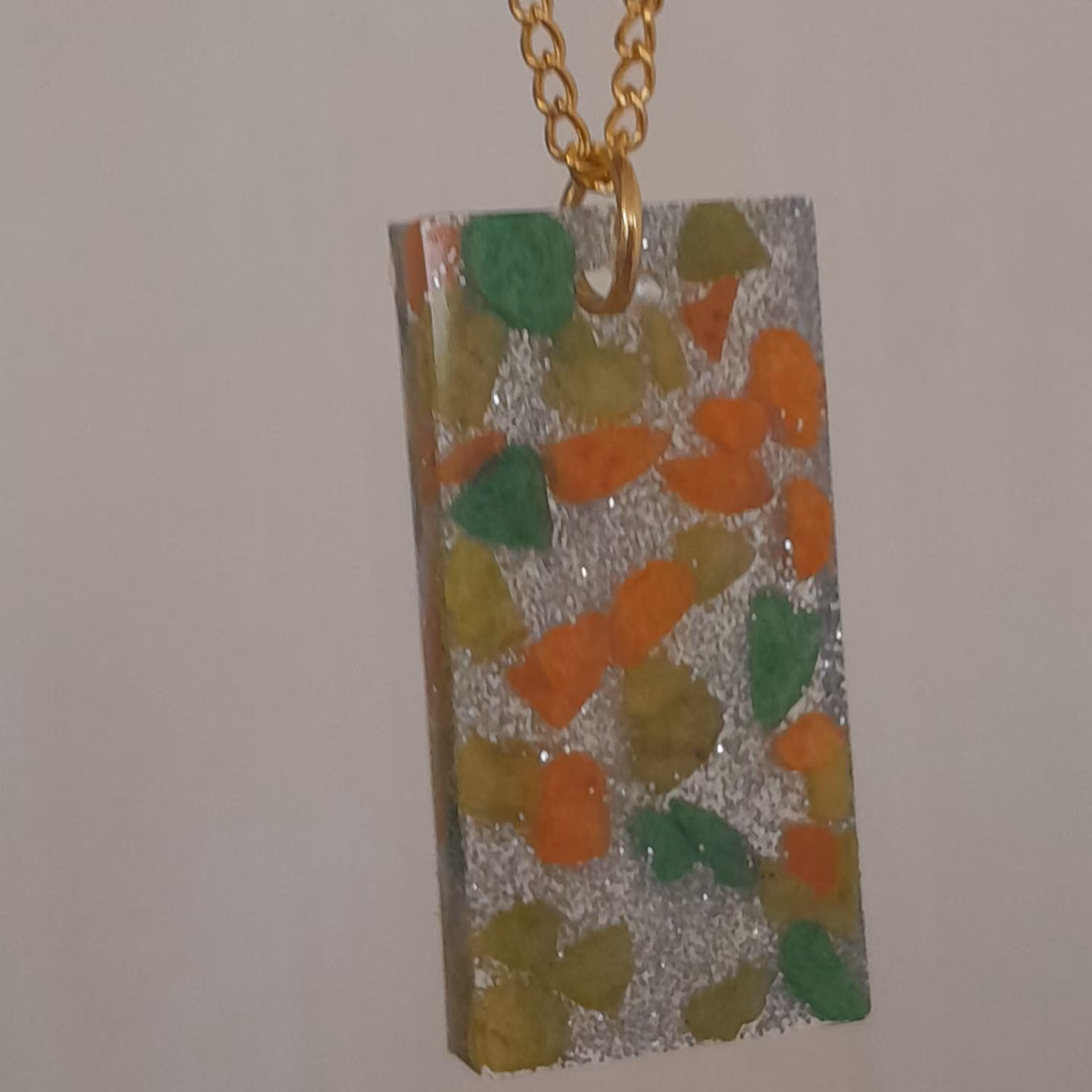 گردنبند رزینی