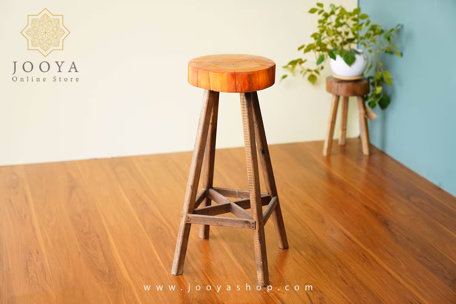 چهارپایه چوبی شمشاد