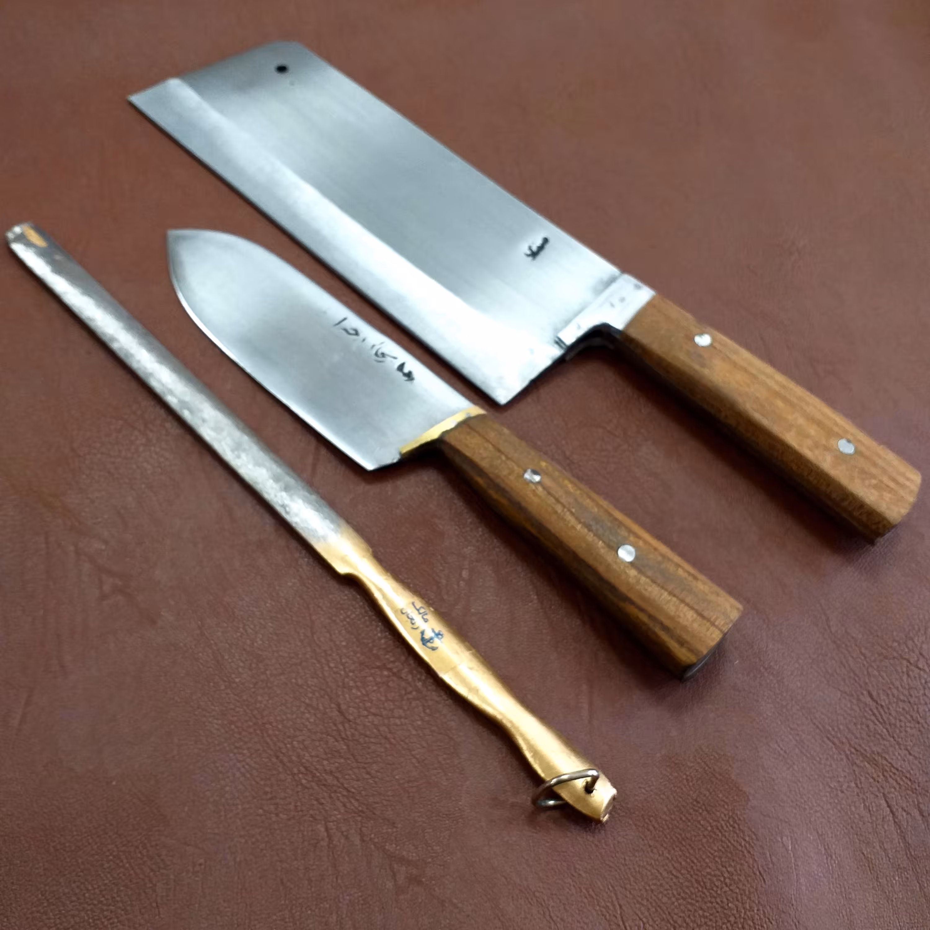 چاقو سلاخی با ساطور و مصقل ست سه عددی ست کامل سلاخی زنجان دست ساز فولاد فنر  