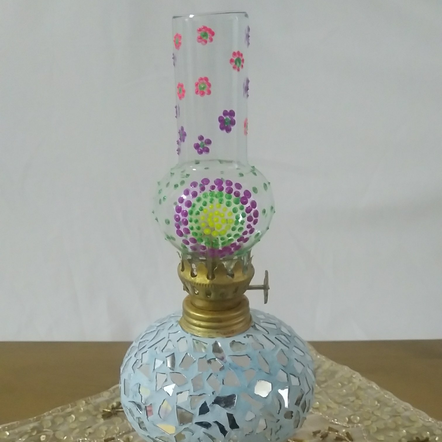 چراغ ایینه کاری شده