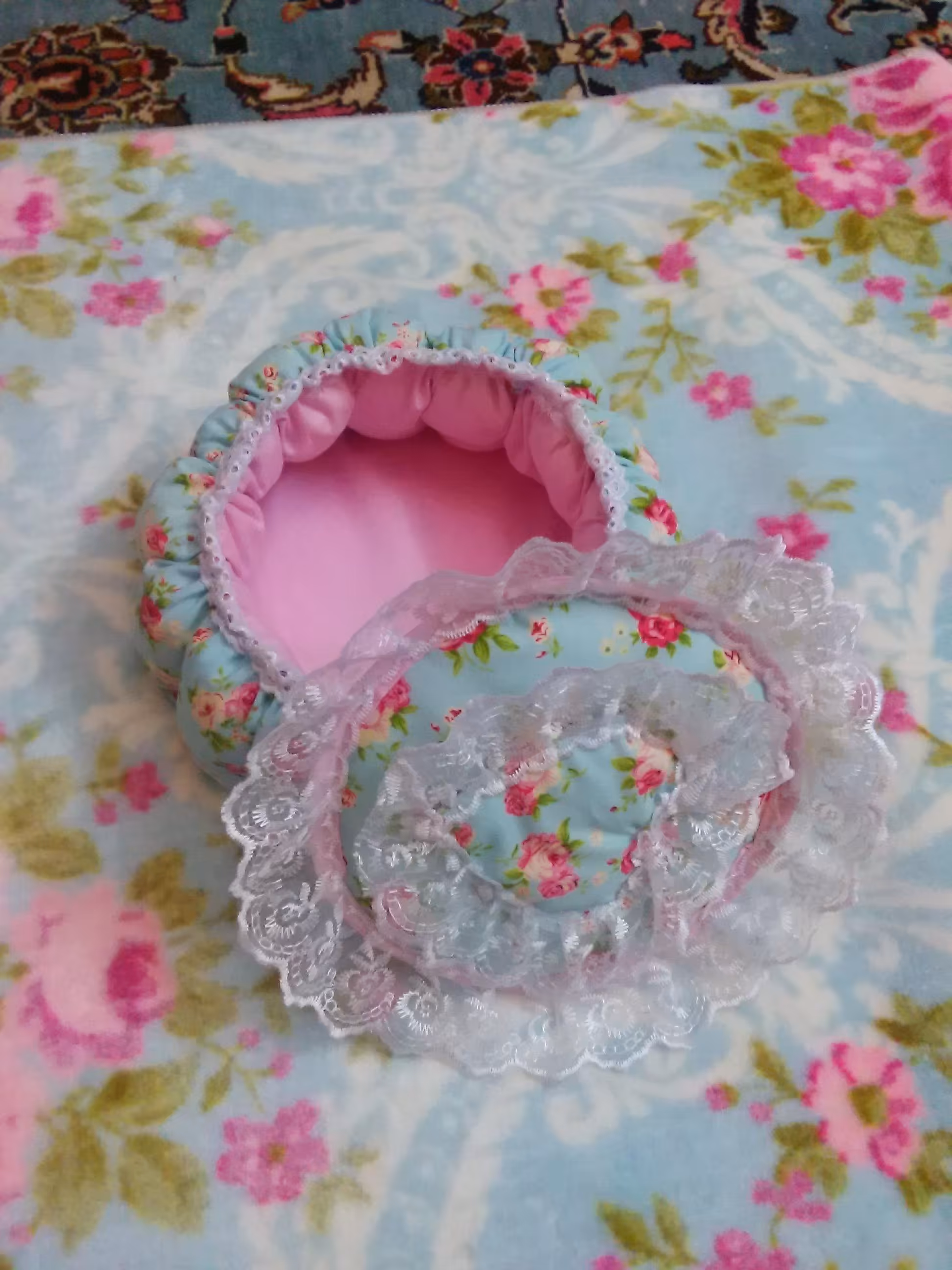 سبد نخ وسوزن پارچه ای