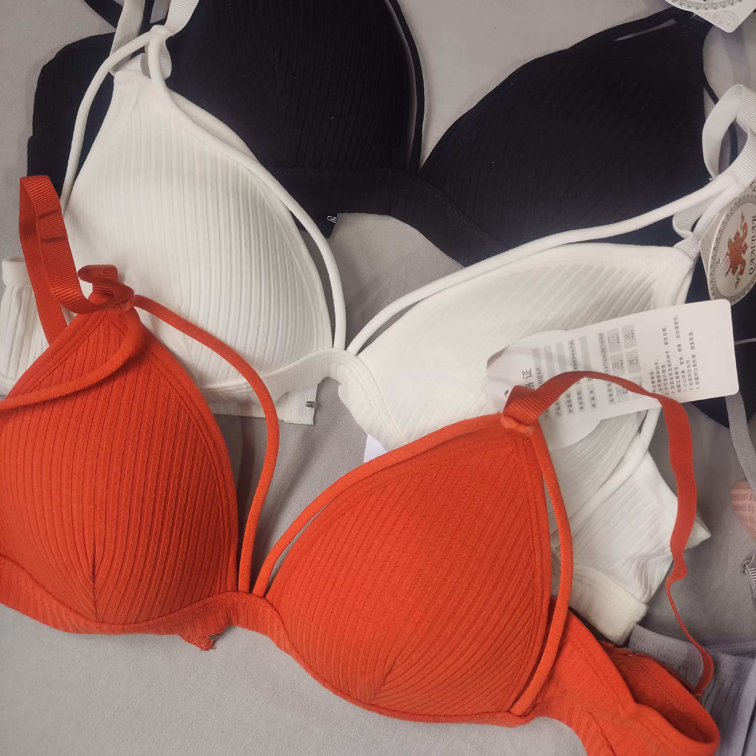 سوتین کبریتی دو هارنسه کاپ مثلثی 