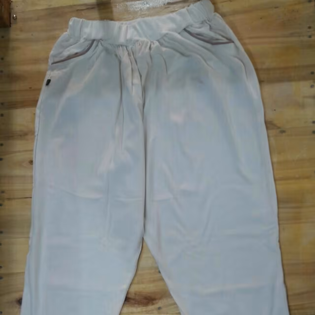 شلوار زنانه