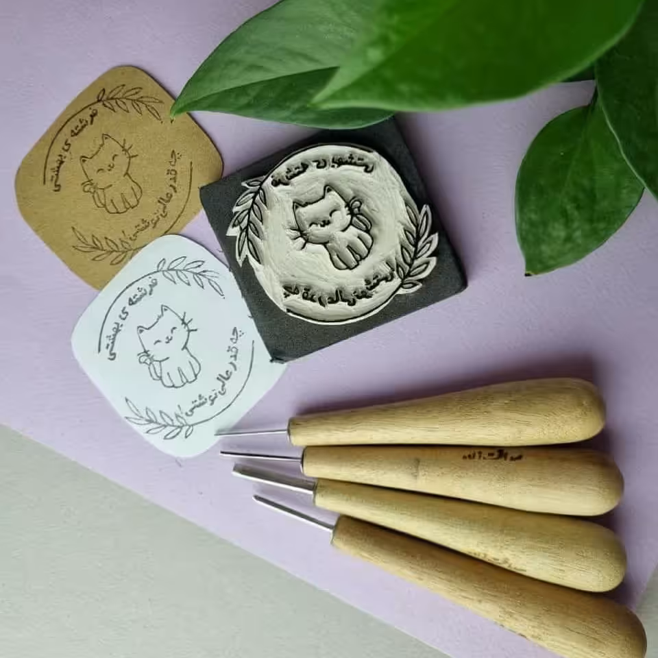 مهر تشویقی دستساز لینولئوم گربه کوچولوی فانتزی و لوس 