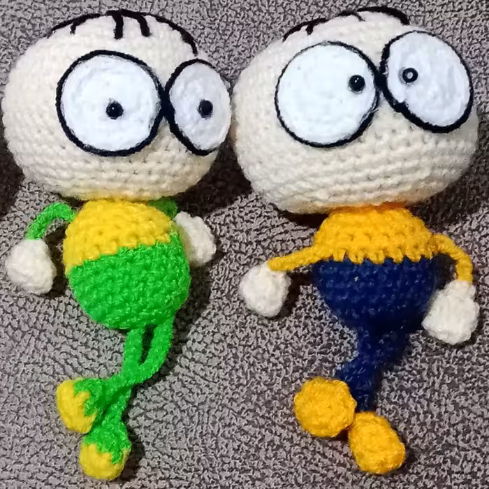 عروسک بافتنی آویز وروجک