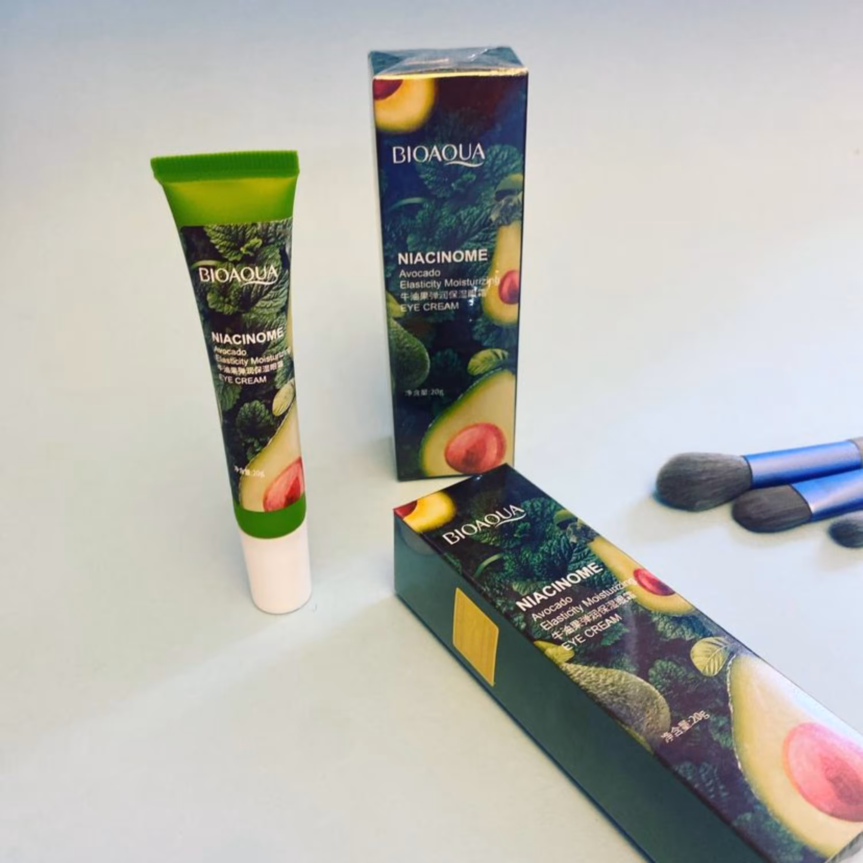 کرم دور چشم اورجینال آووکادو بیوآکوا