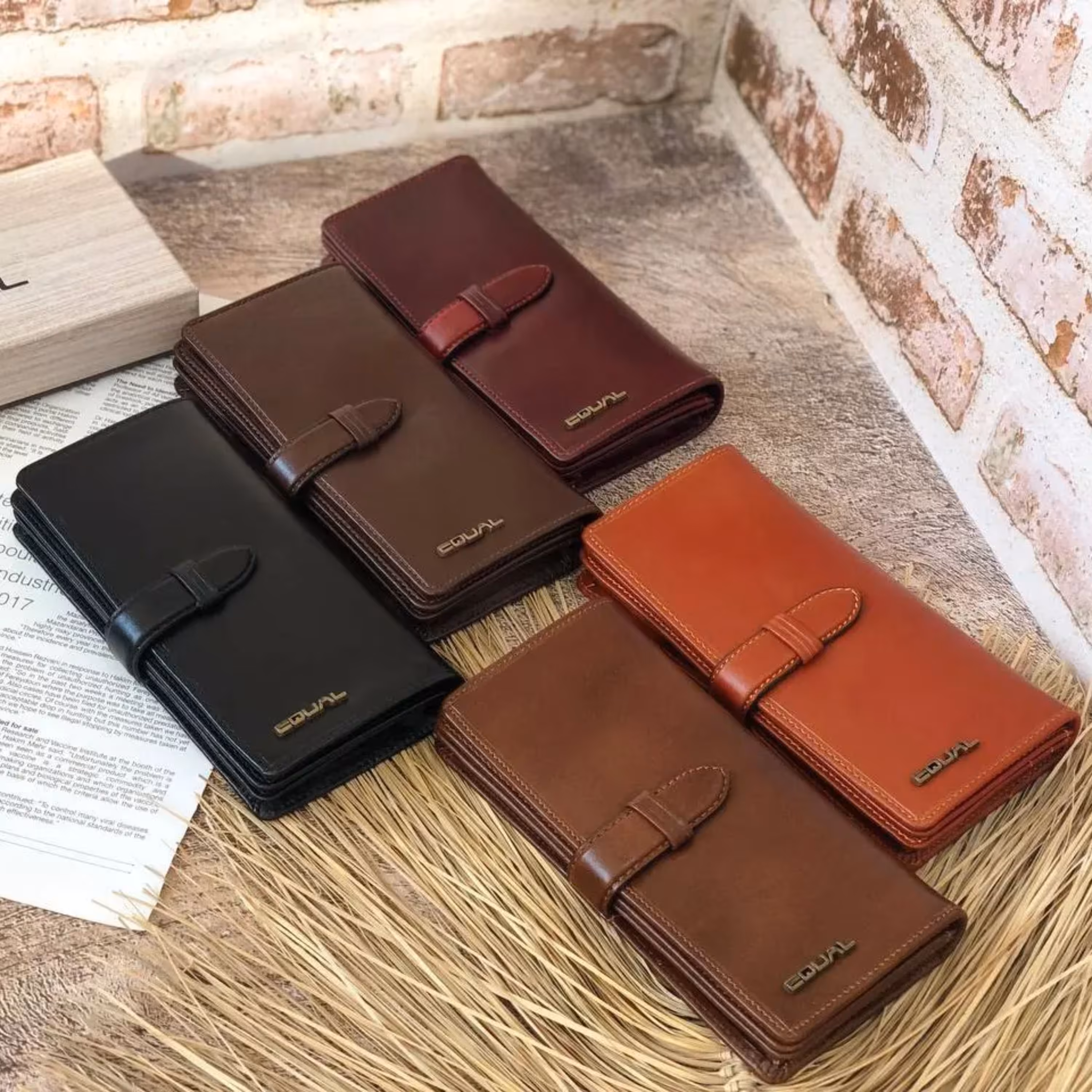 کیف پول پالتویی زبانه دار اسپرت