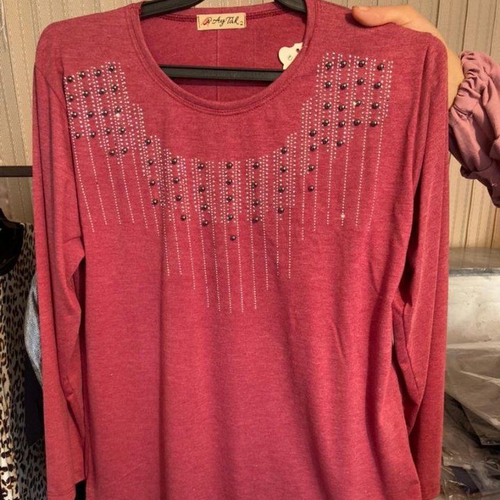 بلوز سافت برفی مناسب فصل در سه رنگ قد بلوز 72 دور سینه 105