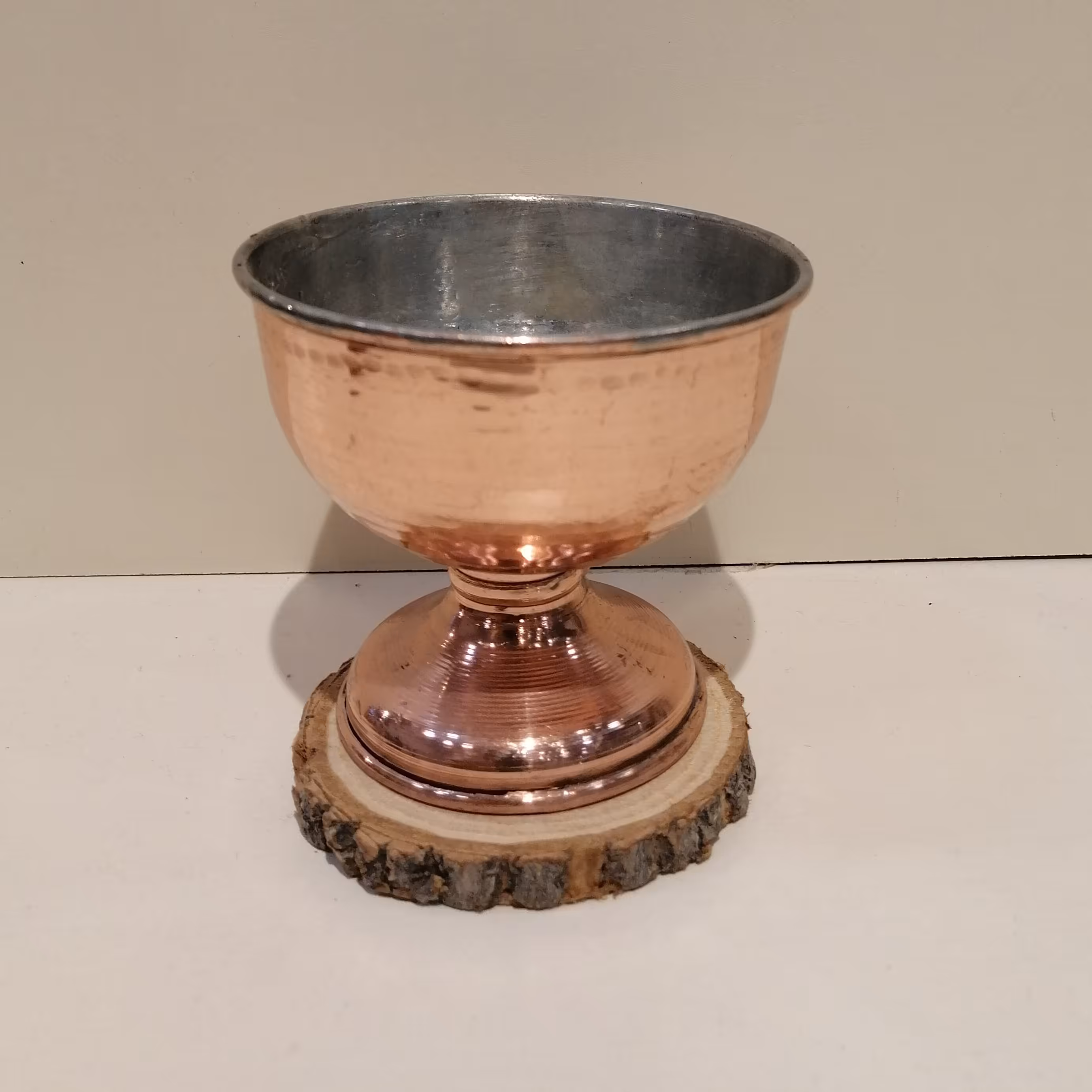 کاسه و پیاله بستنی خوری