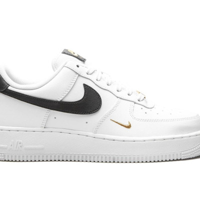 کتانی نایک ایرفورس 1 سفید مشکی وارداتی Nike Air Force 1 Low Essential