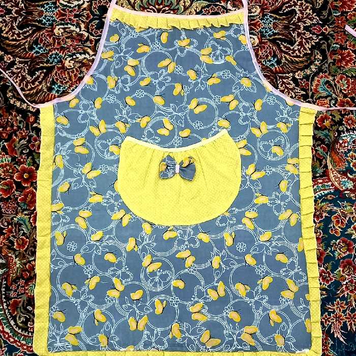 پیشبند آشپزخانه دولایه در طرح ها و رنگ های متنوع و زیبا با جنس عالی کتان نخ و قیمت مناسب فقط:30000تومان😍