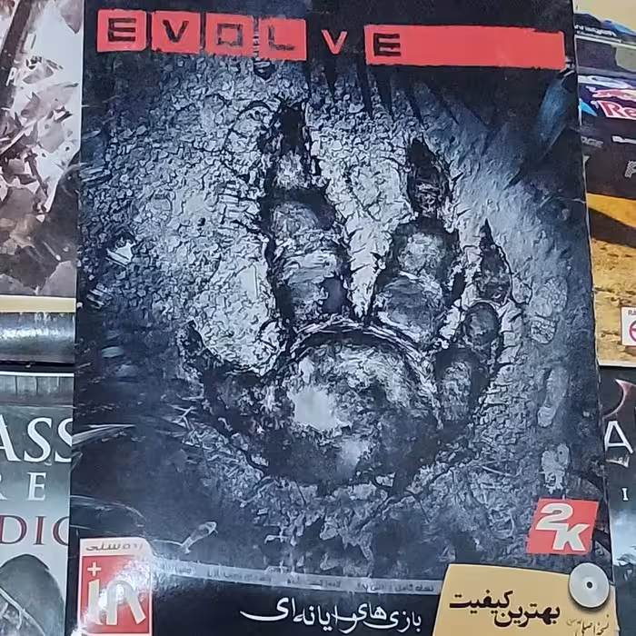 بازی کامپیوتری اینوالو Evolve گیم مخصوص برای کامپیوتر PC دی وی دی سی دی بازی