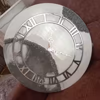 ساعت رزینی طرح کریستال.