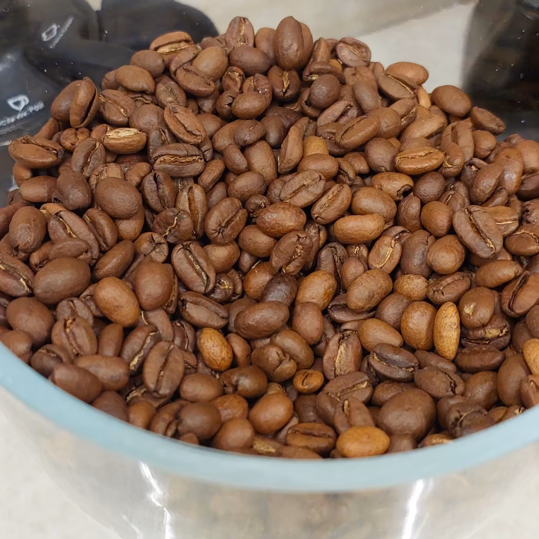 قهوه ی صددرصد عربیکا اتیوپی خالص رست مدیوم بسته ی یک کیلویی