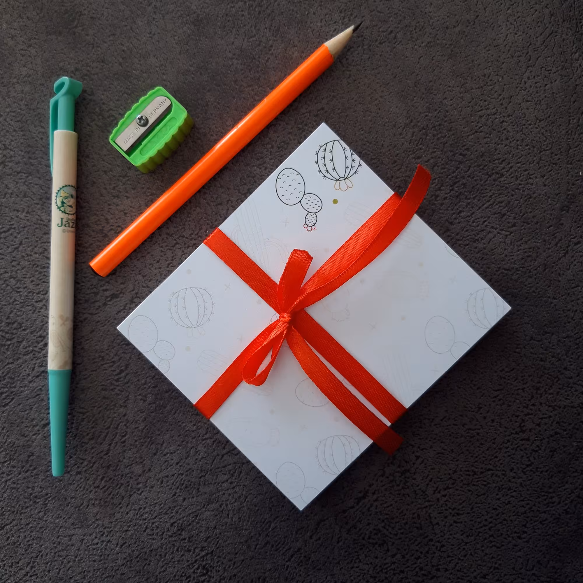 کاغذ یادداشت بدون خط دونه کاغذی طرح کاکتوس کد 101