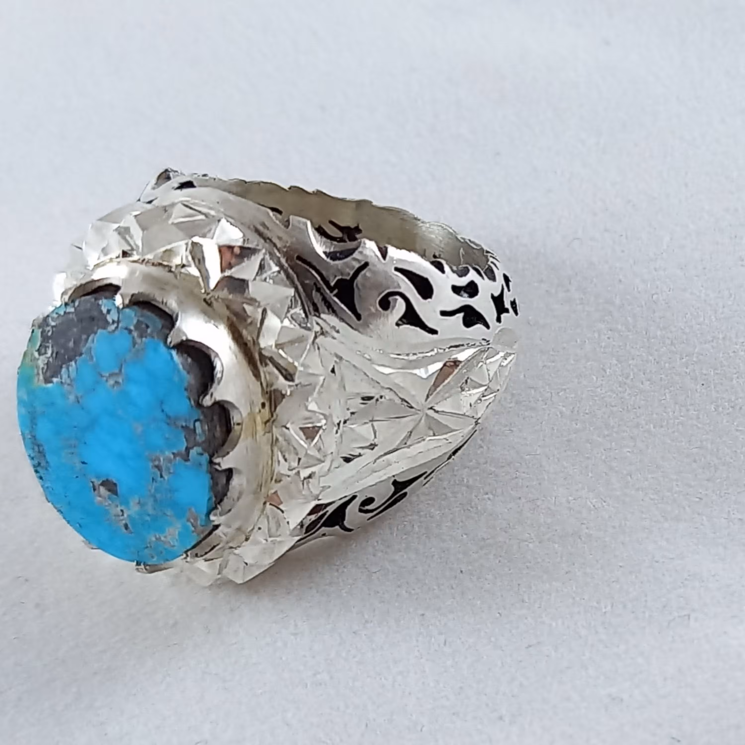 انگشتر نقره فیروزه نیشابوری ابی کاربنی