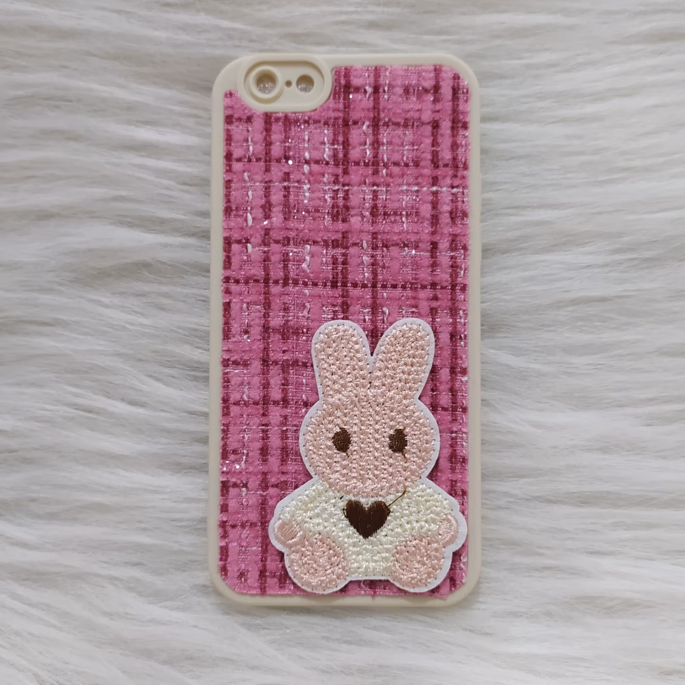 گارد آیفون 6 و 6s سیلیکونی روکش پارچه رنگ صورتی طرح خرگوش 