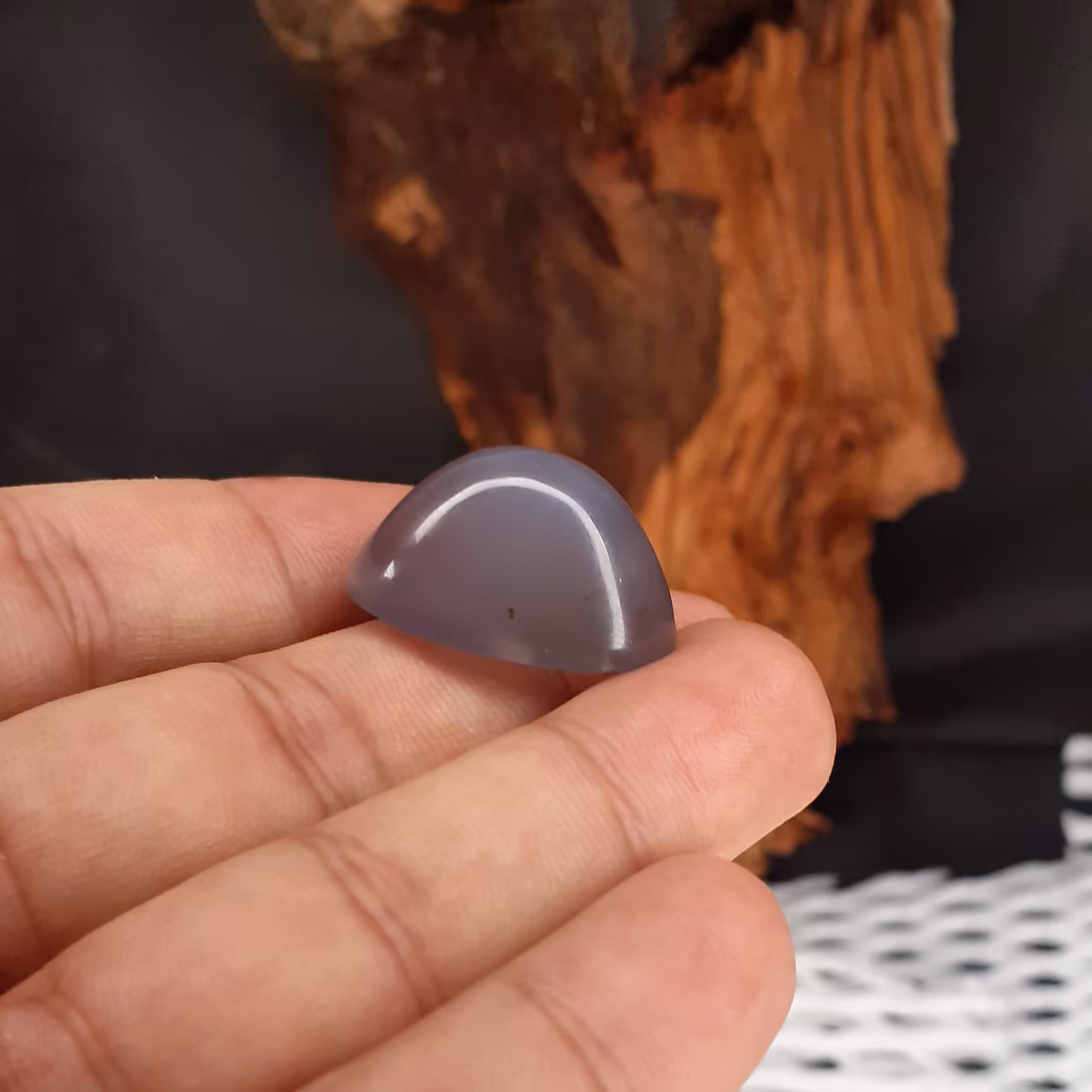 عقیق کبود طبیعی و معدنی تراش دست زیبا مناسب انگشتر