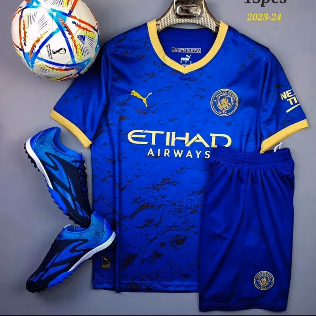 لباس منچسترسیتی 2023،2024