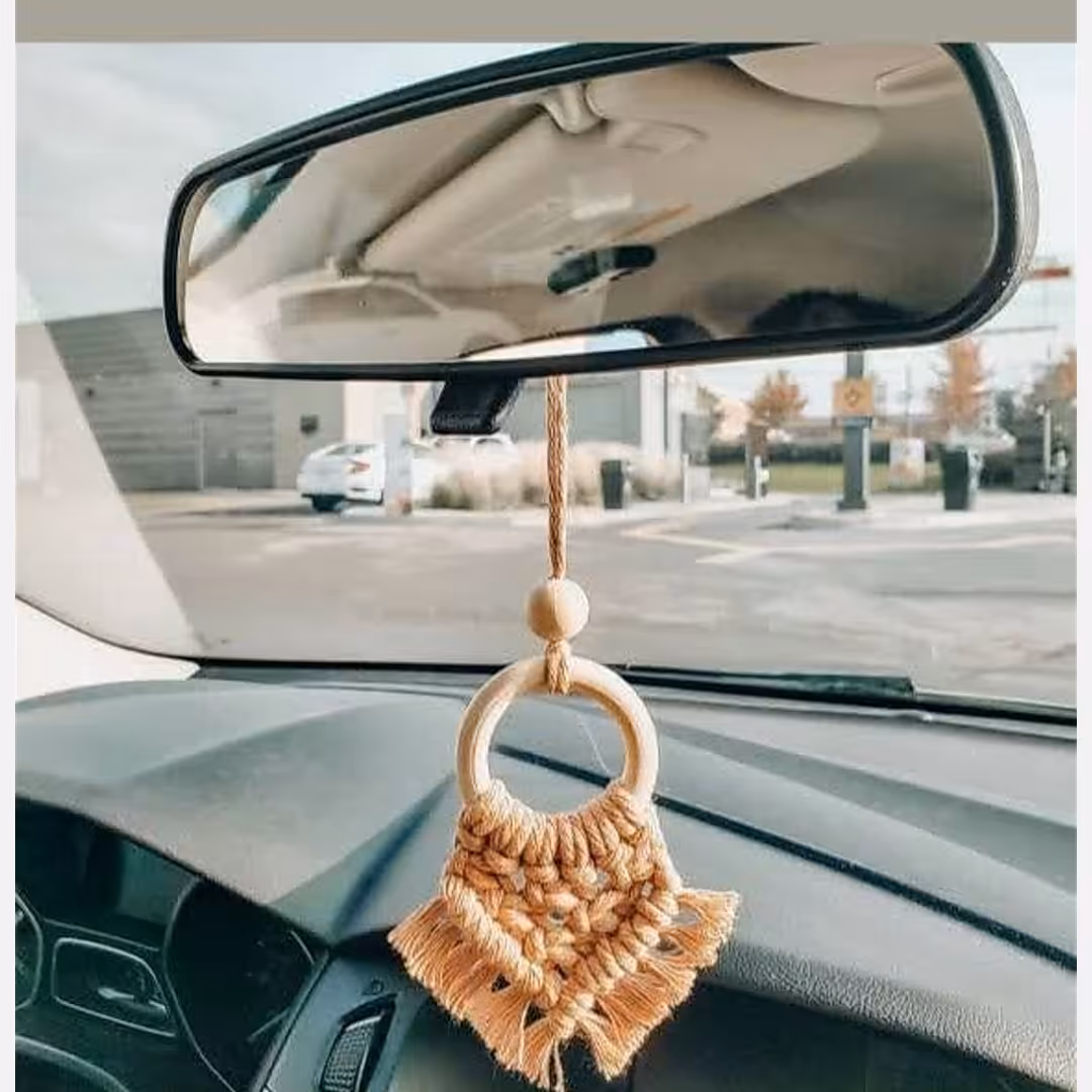 آویز  ماشین مکرومه