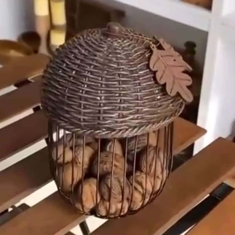 سبد بلوط و گردو