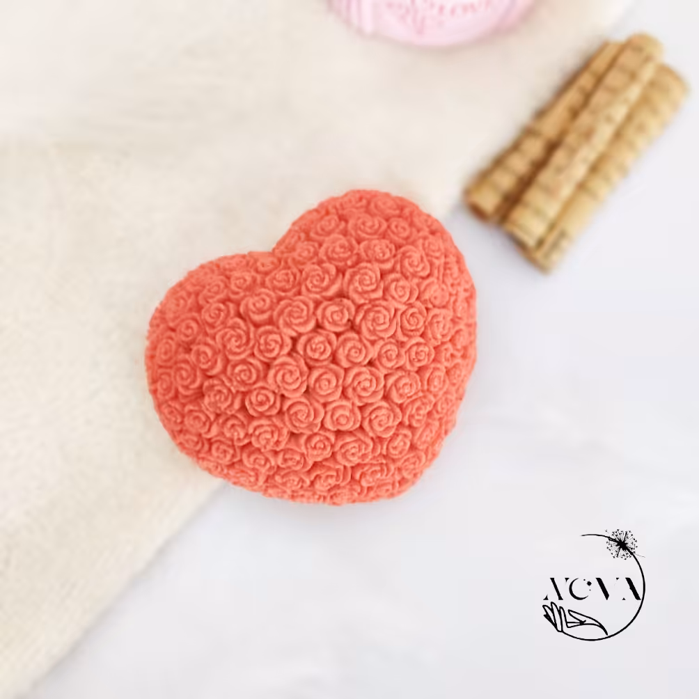 صابون تزئینی دست ساز طرح قلب پر گل