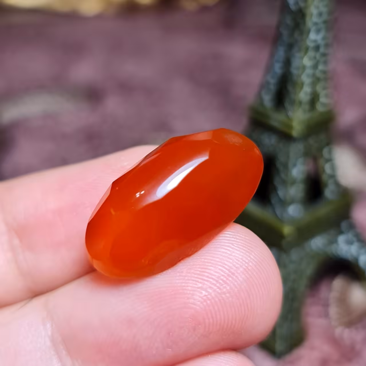 نگین فوق العاده زیبای سنگ عقیق سرخ خراسانی اصل معدنی با تراش فست 
کد 25369