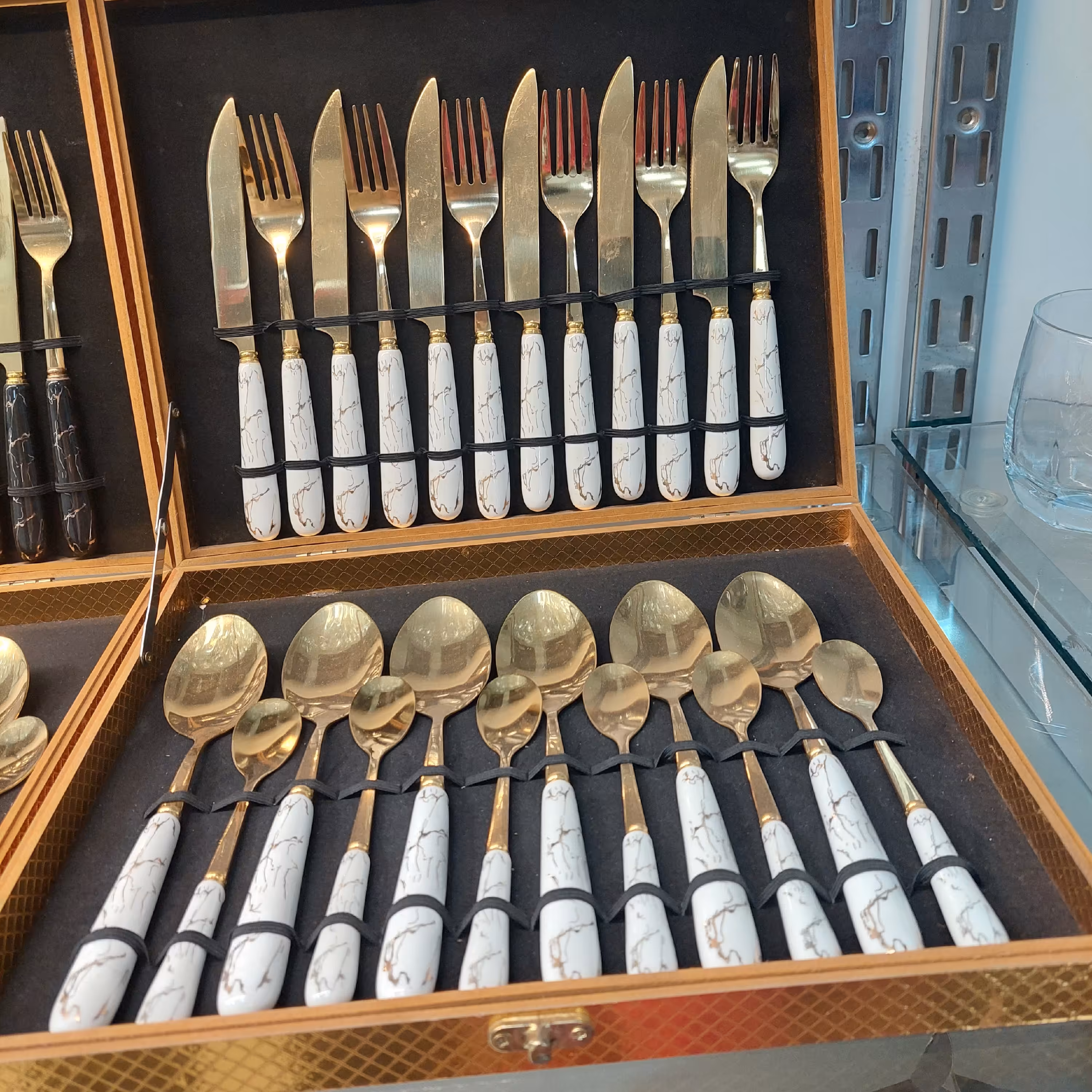 سرویس 6 نفره قاشق و چنگال و کارد سرامیکی طرح ماربل استیل سنگین با کیفیت