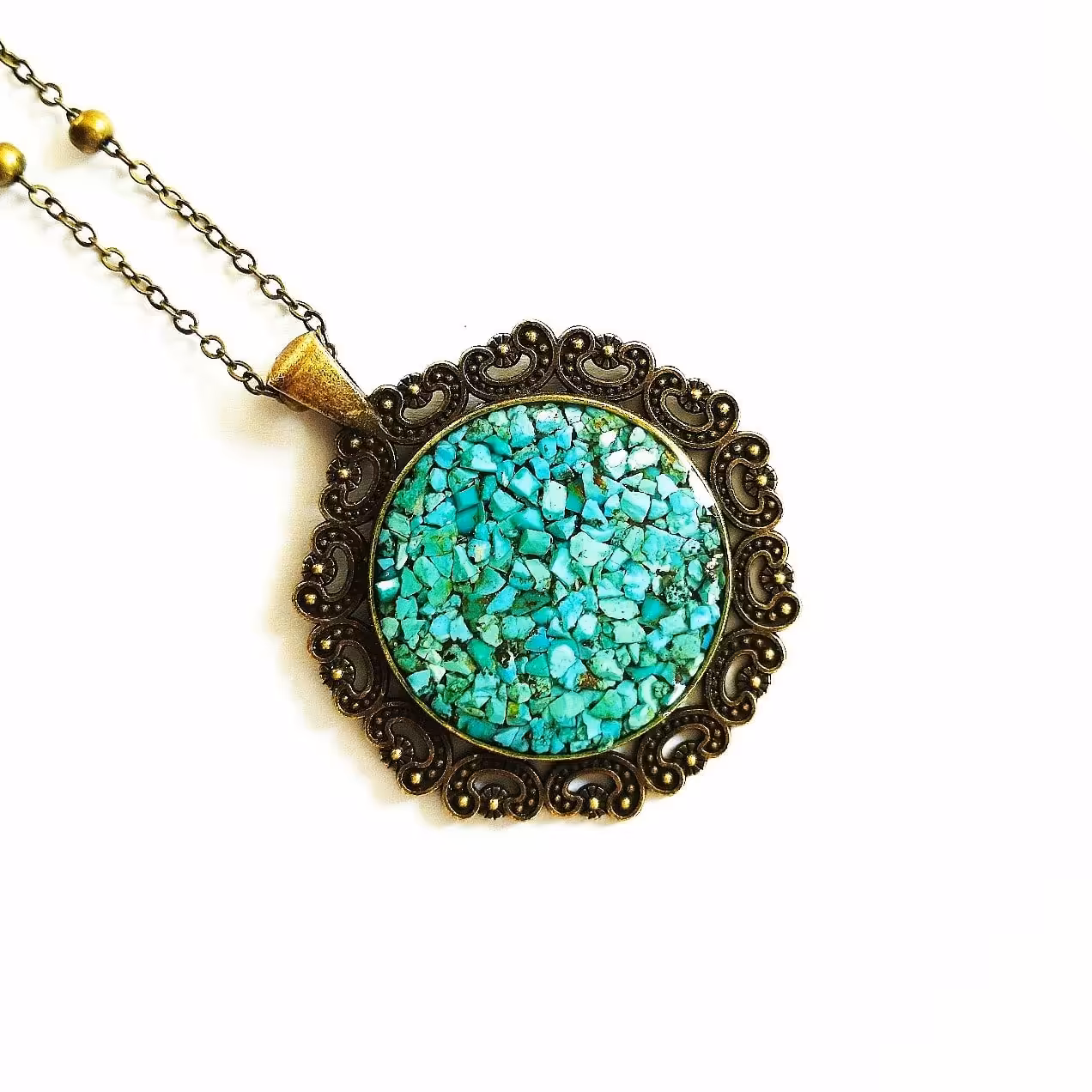 گردنبند برنزی کار شده با فیروزه نیشابور