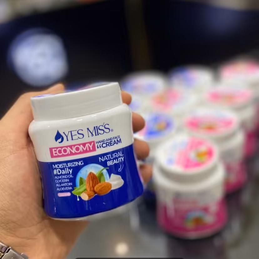 کرم مرطوب کننده دست و صورت