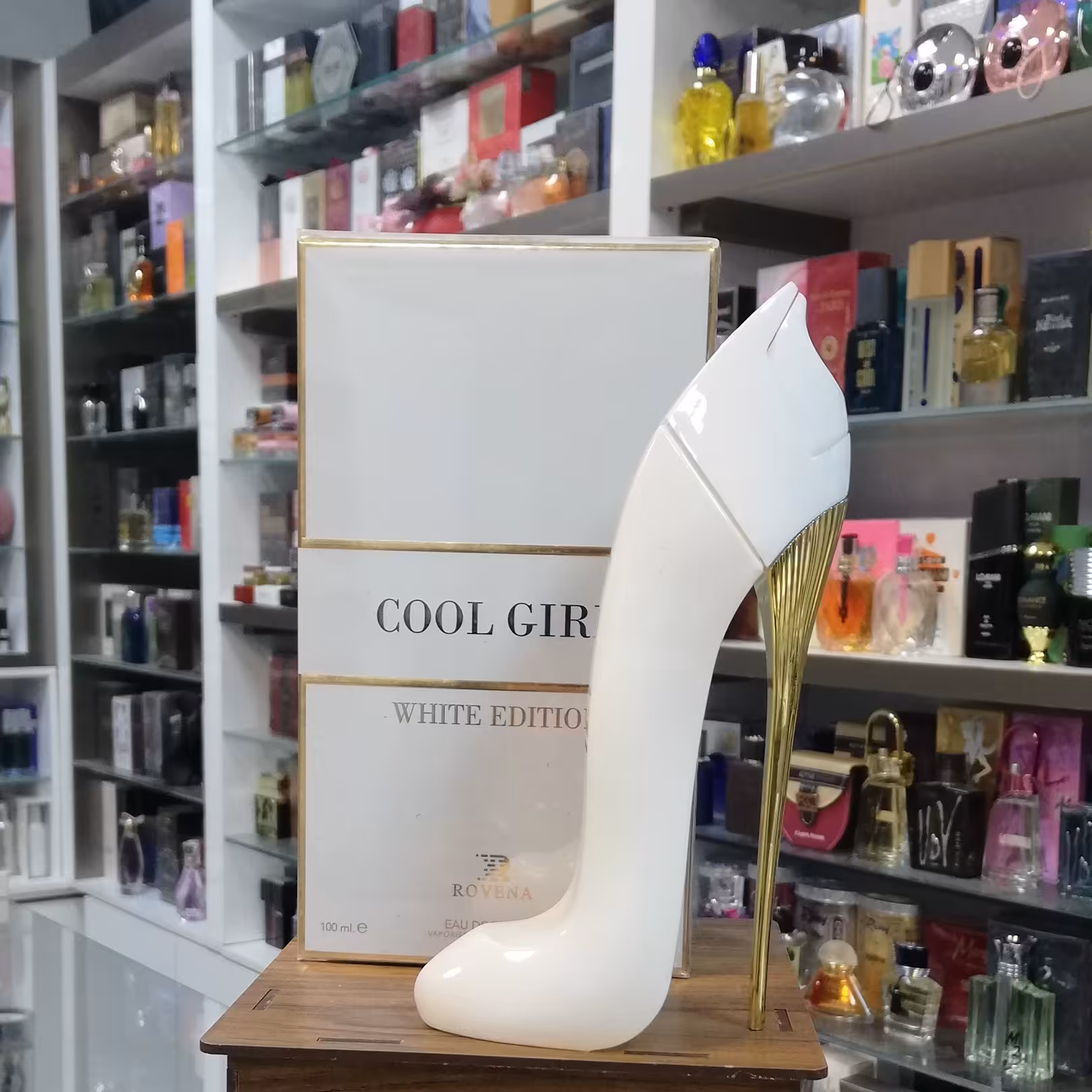 عطر ادکلن زنانه کارولینا هررا گود گرل سفید روونا (Rovena Carolina Herrera Good Girl)

